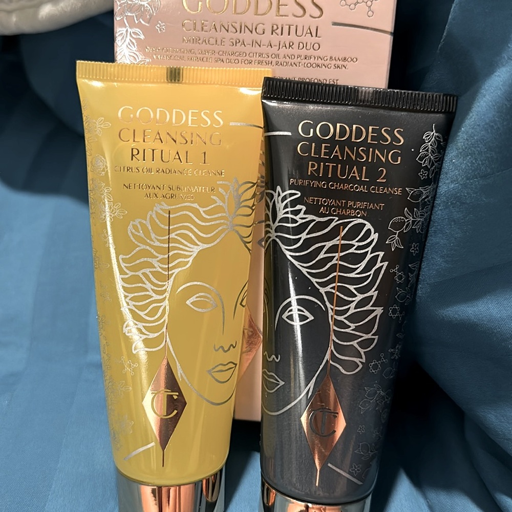 CHARLOTTE TILBURY GODESS CLEANSING RITUAL SPA DUO SOLD OUT NWOT - Picture 3 of 3